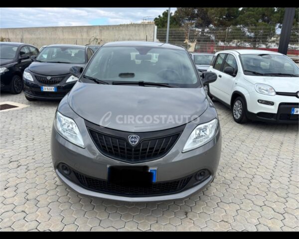 LANCIA - Ypsilon 1.0 firefly hybrid Silver Plus s - immagine 2